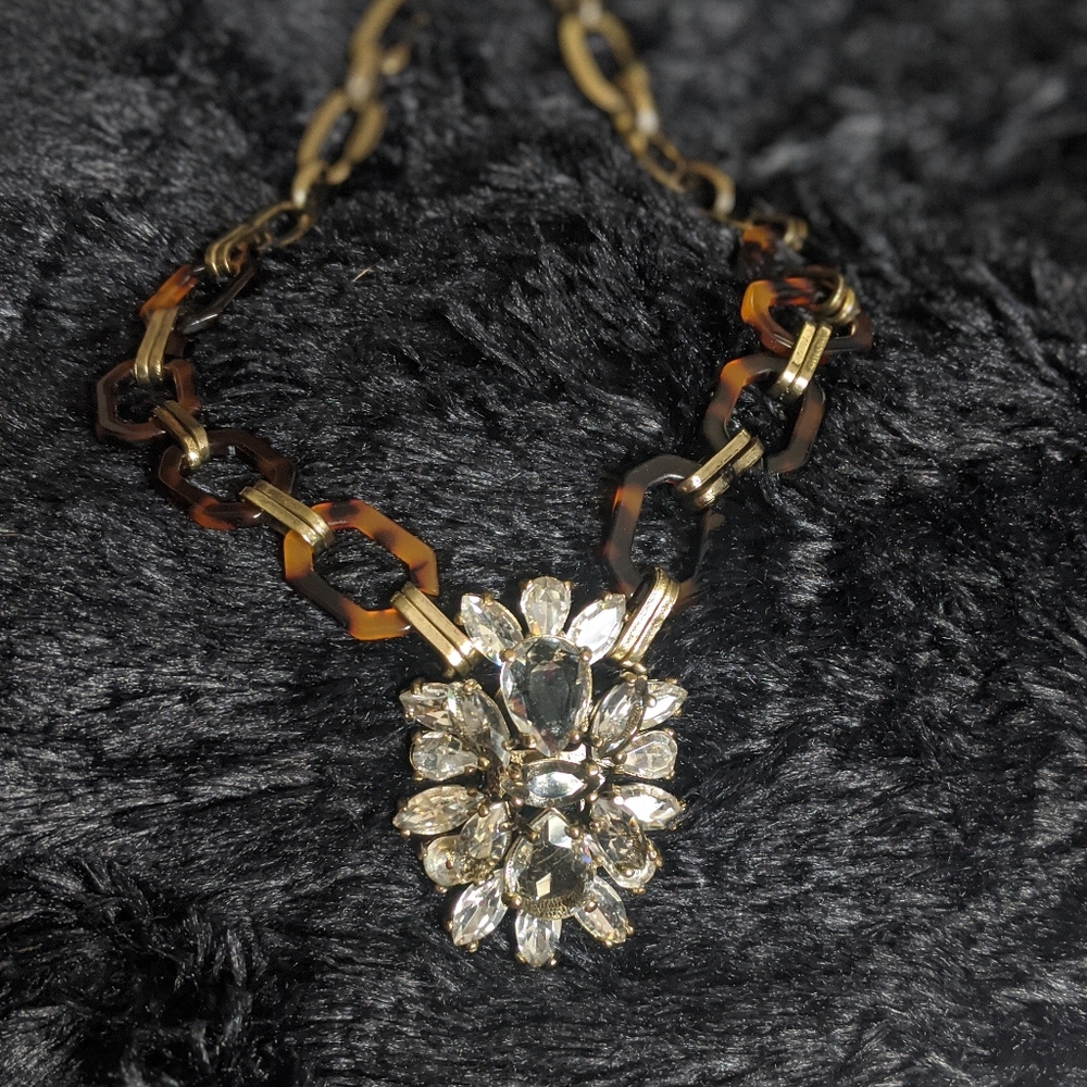Statement necklace